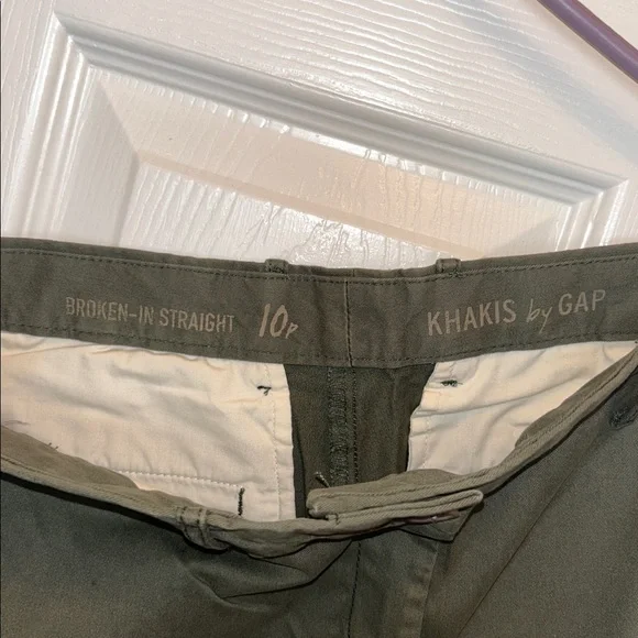 GAP Green Broken-In Straight Khaki Pants - Picture 9 of 10
